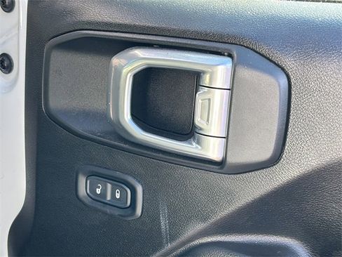 Certified 2024 Jeep Gladiator Sport image 37