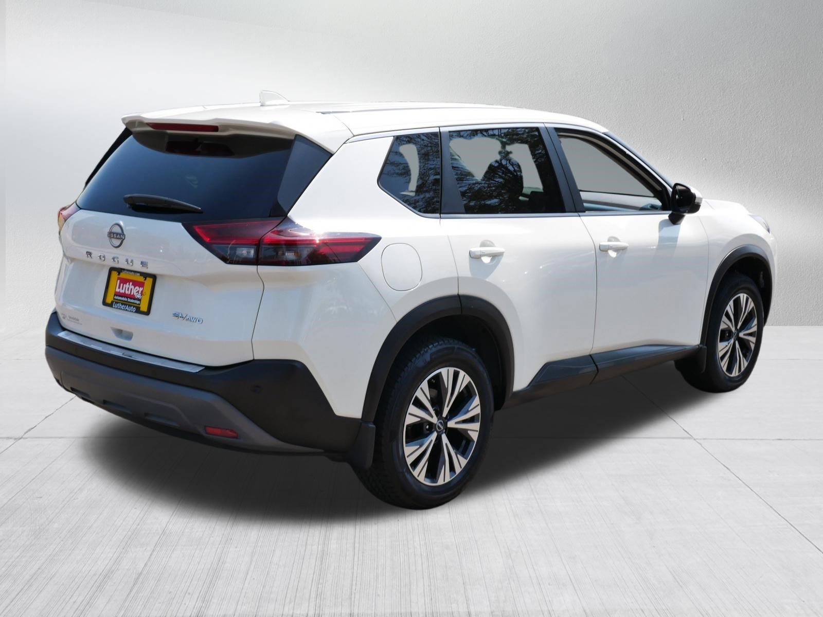 Used 2023 Nissan Rogue SV AWD/4WD image 7