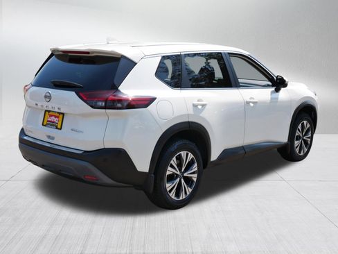 Used 2023 Nissan Rogue SV AWD/4WD image 7