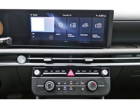 Certified 2025 Hyundai Santa Cruz SE image 24