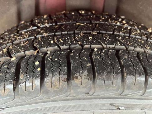 Used 2019 Chevrolet Cruze LT image 11