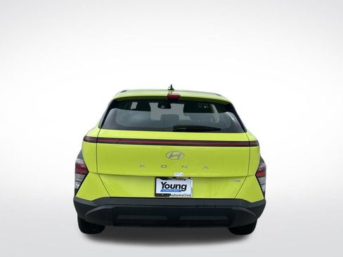 New 2026 Hyundai Kona SE image 7