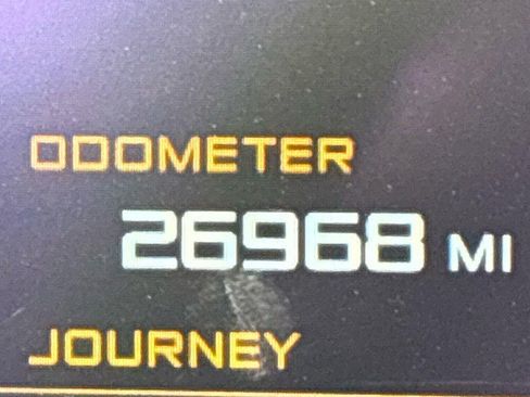 Used 2019 McLaren 570S Spider RWD image 22