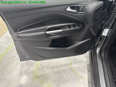 Used 2017 Ford C-MAX SE image 24