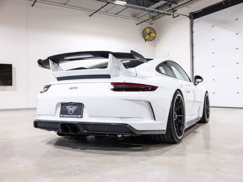 Used 2018 Porsche 911 GT3 image 4