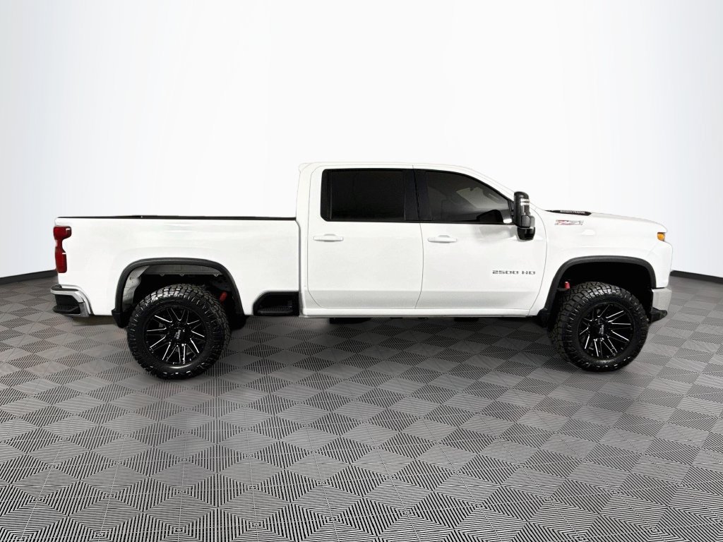 Used 2023 Chevrolet Silverado 2500 LT AWD/4WD image 8