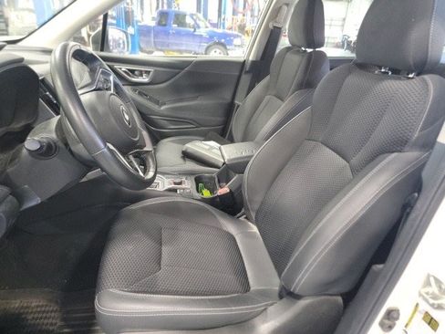 Used 2021 Subaru Forester Premium image 10