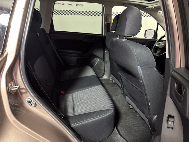 Used 2016 Subaru Forester 2.5i Premium w/ All-Weather Package AWD/4WD image 18