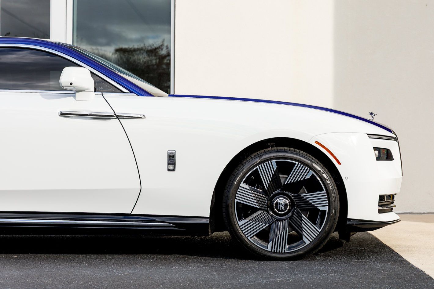 Used 2024 Rolls-Royce Spectre w/ Spectre Launch Package AWD/4WD image 26