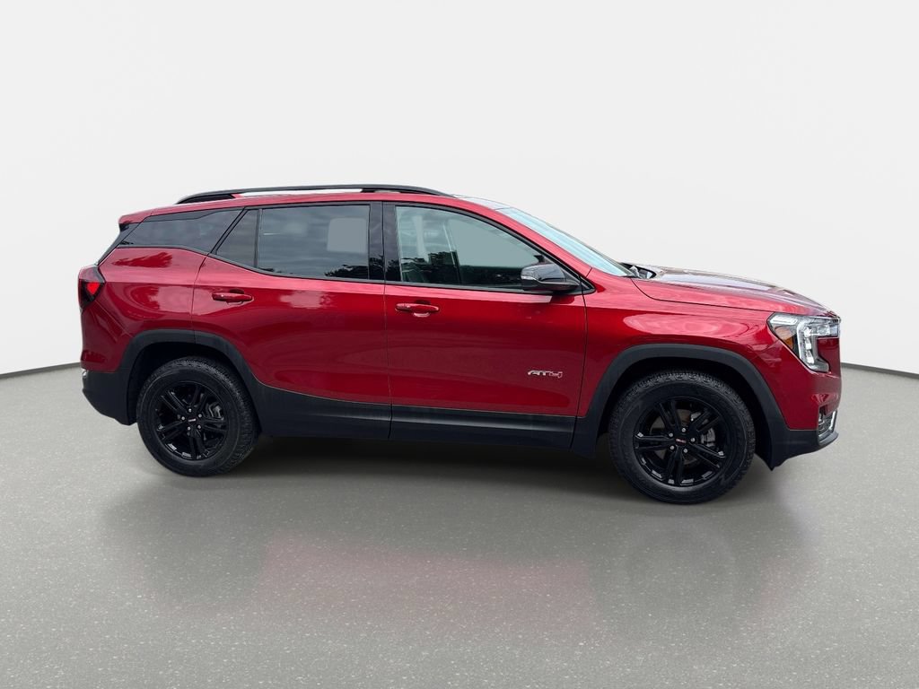 Used 2024 GMC Terrain AT4 AWD/4WD image 2