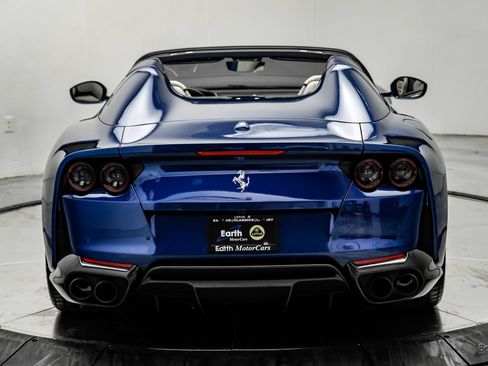 Used 2022 Ferrari 812 GTS RWD image 17