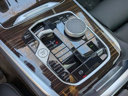 Certified 2026 BMW X5 xDrive50e w/ Premium Package image 13