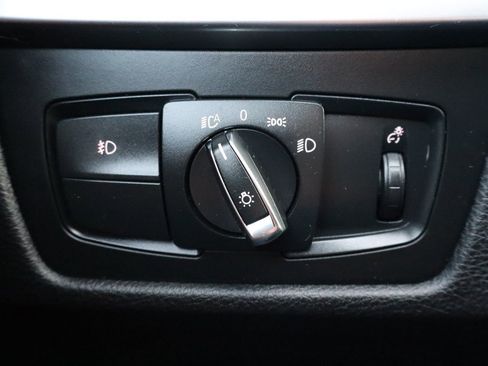 Used 2014 BMW 320i xDrive Sedan image 29