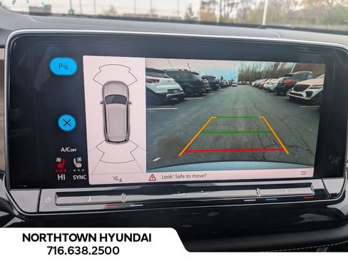 Used 2025 Volkswagen Atlas SE image 19