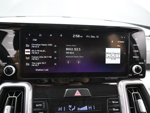 Certified 2023 Kia Sorento EX image 27