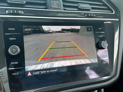 Used 2024 Volkswagen Tiguan S image 14