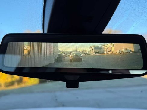 Used 2020 Chevrolet Traverse Premier image 28