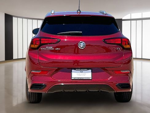 Used 2022 Buick Encore GX Select w/ Sport Touring Package FWD image 4