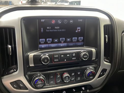 Used 2016 GMC Sierra 2500 SLT AWD/4WD image 8