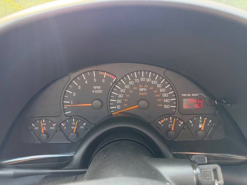 Used 2002 Pontiac Firebird Trans Am RWD image 21