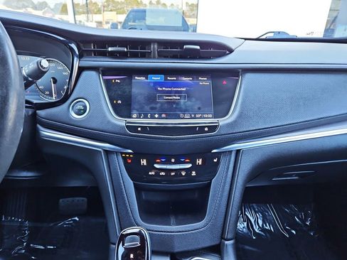 Used 2023 Cadillac XT5 Luxury image 16