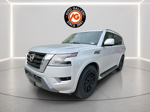 Used 2021 Nissan Armada SL w/ Captain's Chairs Package RWD image 7