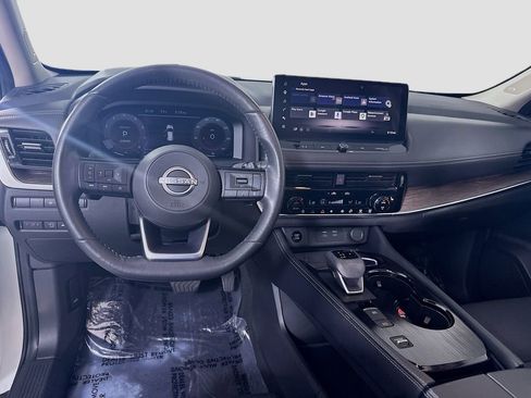 Used 2024 Nissan Rogue Platinum w/ Platinum Premium Package image 25