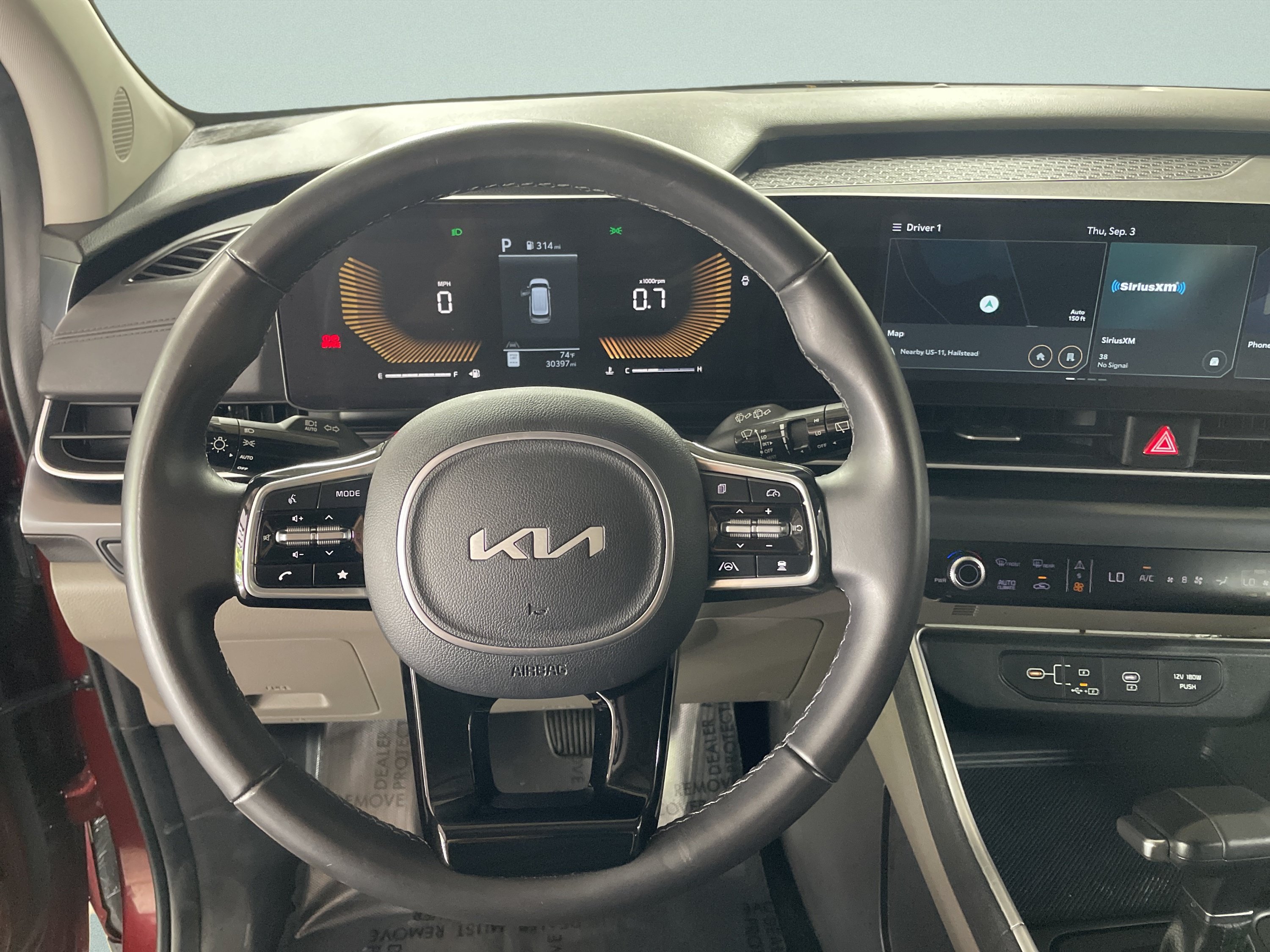 Used 2026 Kia Carnival FWD image 19