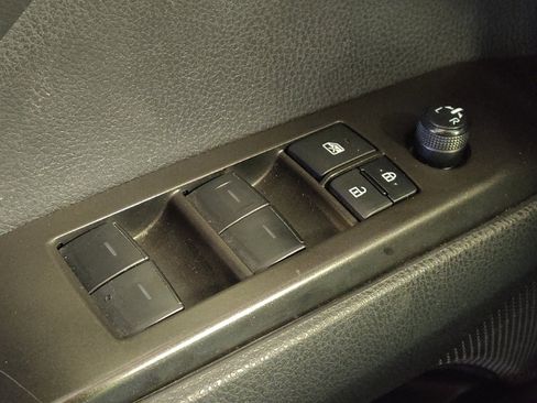 Used 2024 Toyota Camry SE image 27