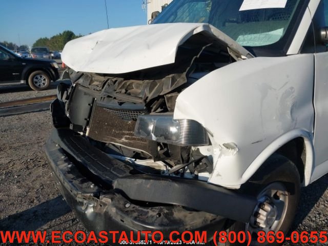 Used 2020 Chevrolet Express 2500 RWD image 14