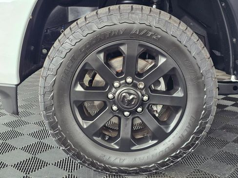 Used 2021 RAM 3500 Big Horn w/ Level B Equipment Group AWD/4WD image 10