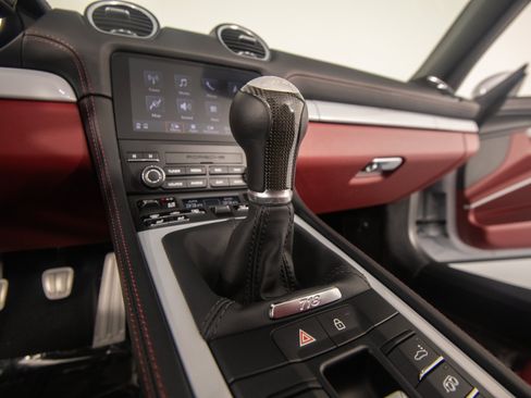 Used 2025 Porsche 718 Boxster GTS RWD image 22
