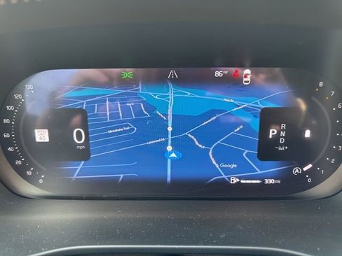 Certified 2025 Volvo XC40 B5 Plus image 22