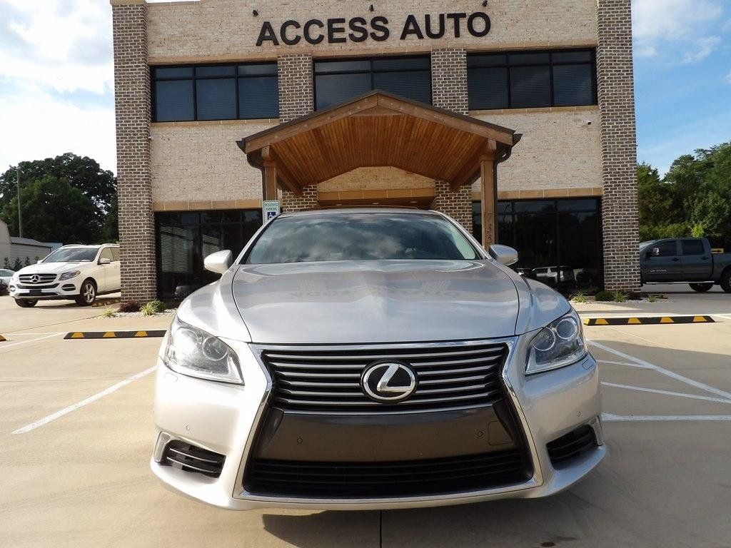 Used 2014 Lexus LS 460 w/ Comfort Package RWD image 2