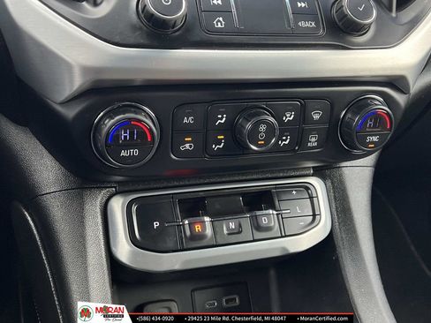 Used 2020 GMC Acadia SLE w/ Driver Convenience Package image 22