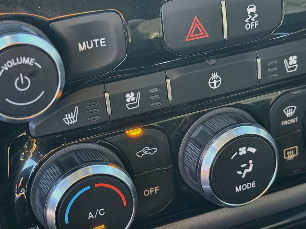 Used 2022 RAM 2500 Laramie w/ Night Edition AWD/4WD image 20