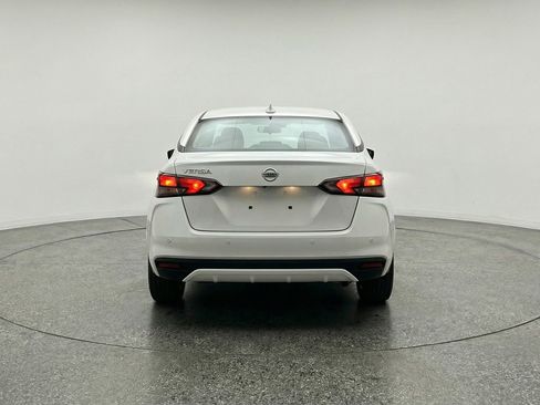 Used 2025 Nissan Versa SV image 7