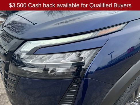 New 2026 Nissan Pathfinder SV image 34