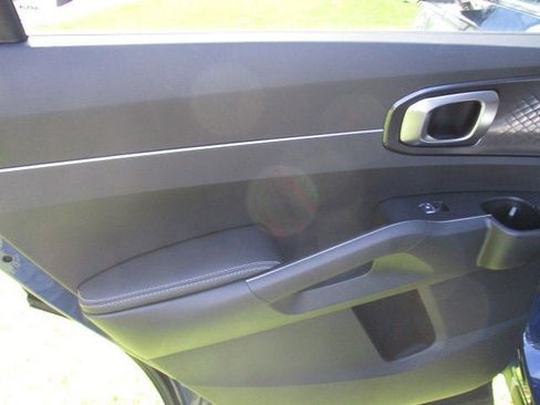 New 2025 Kia Sorento S w/ Panoramic Sunroof Package image 15