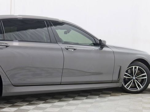 Used 2022 BMW 750i xDrive w/ Executive Package AWD/4WD image 10