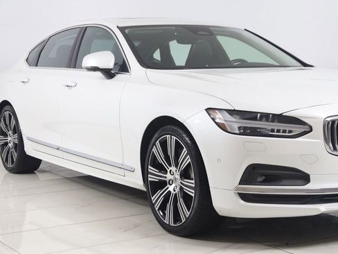Used 2022 Volvo S90 B6 Inscription w/ Advanced Package AWD/4WD image 40