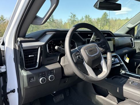 New 2025 GMC Sierra 3500 Denali image 46
