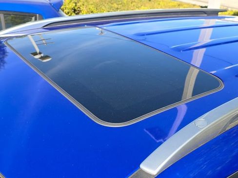 Used 2022 Kia Seltos SX w/ Sunroof Package image 6