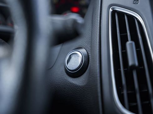 Used 2016 Ford Focus RS image 24