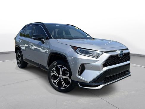 Used 2021 Toyota RAV4 XSE w/ Premium Package image 4