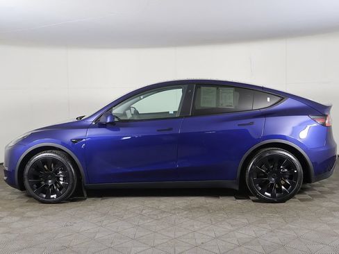 Used 2020 Tesla Model Y Long Range AWD/4WD image 20