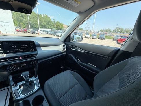 Certified 2024 Kia Seltos LX AWD/4WD image 14