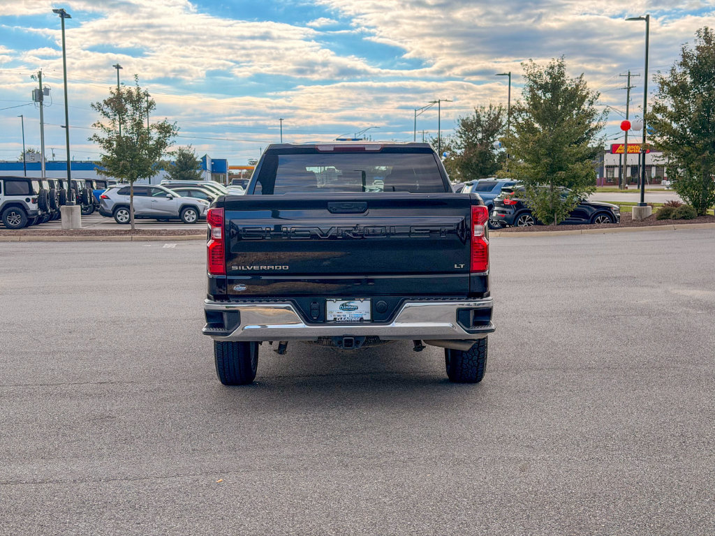 Used 2026 Chevrolet Silverado 1500 LT AWD/4WD image 6