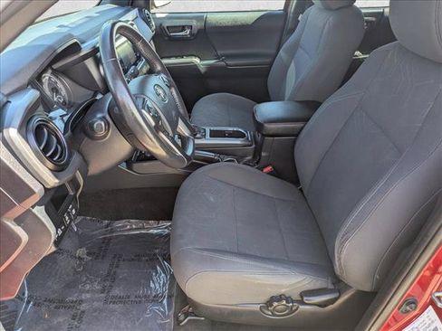 Used 2017 Toyota Tacoma TRD Sport w/ Tow Package (A/T) AWD/4WD image 15