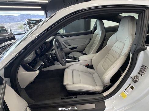 Used 2025 Porsche 911 Turbo S image 7